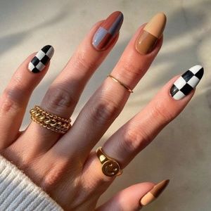 Meet your Posher, Maxine